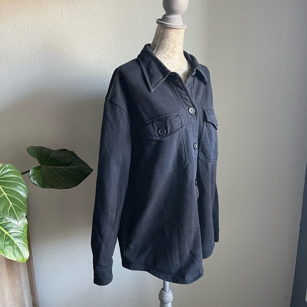 Good American Fleece Button Front Shacket in Black | S/M - Picture 2 of 11